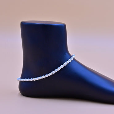 Silver Anklet with a Simple, Classic Style
