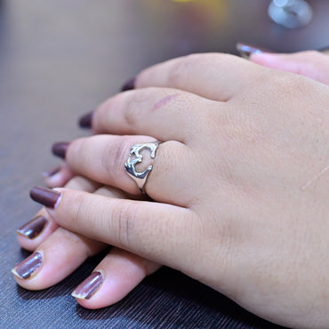 Silver Heart Hands Ring