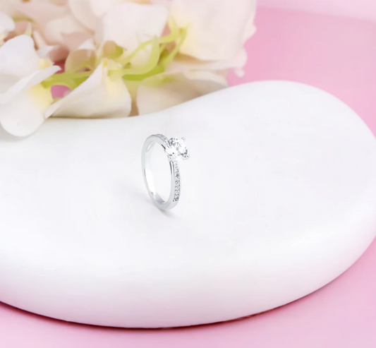 Modern Silver Ring with Captivating Center Gem