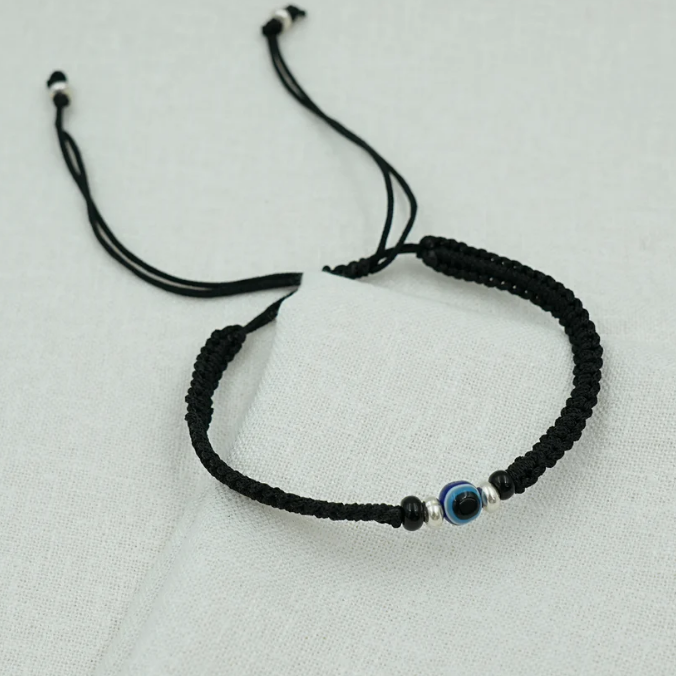 Silver Evil Eyes Adjustable Dhaga Bracelet