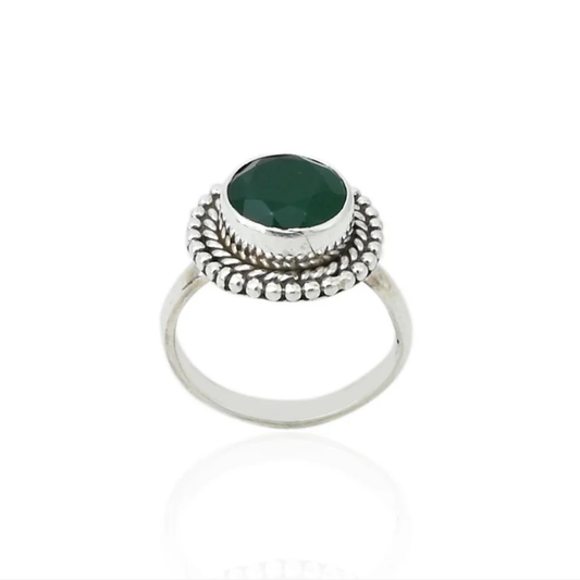 Silver Stunning Evergreen Stone Ring